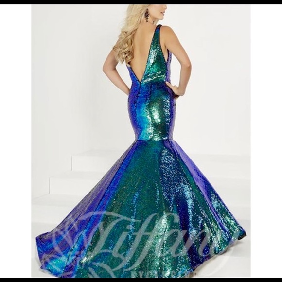 Jovani Dresses & Skirts - Mermaid style Prom Dress Jovani Dresses & Skirts - Mermaid style Prom Dress